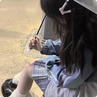 默默